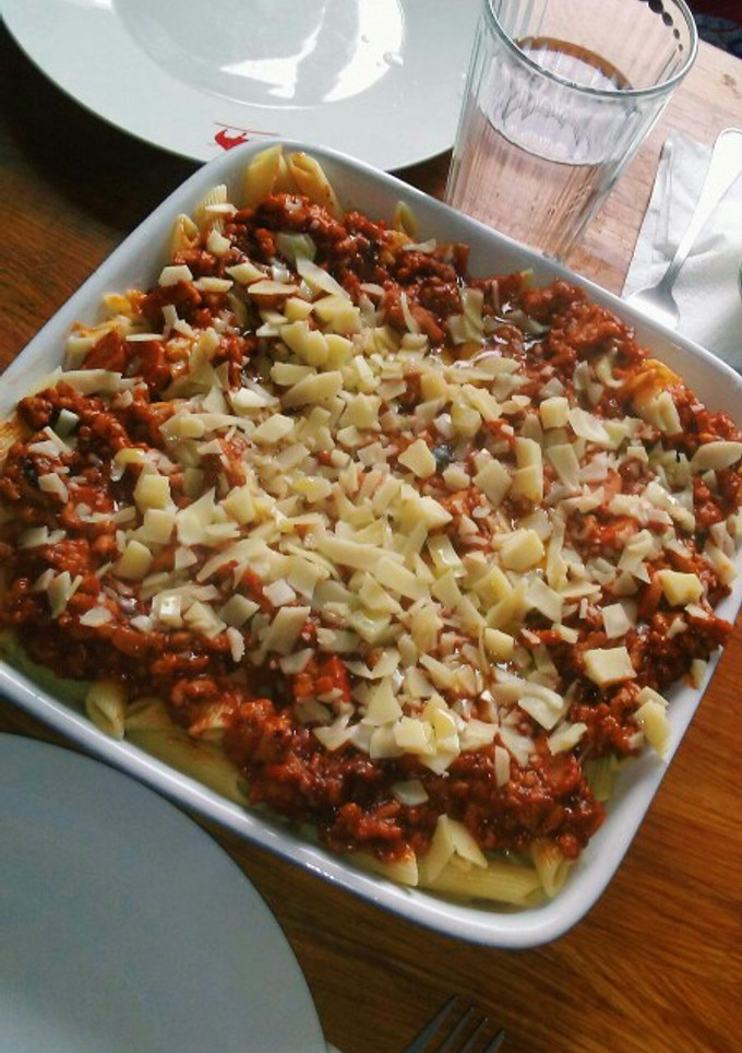 Una foto de Macarrones con carne picada en salsa y queso