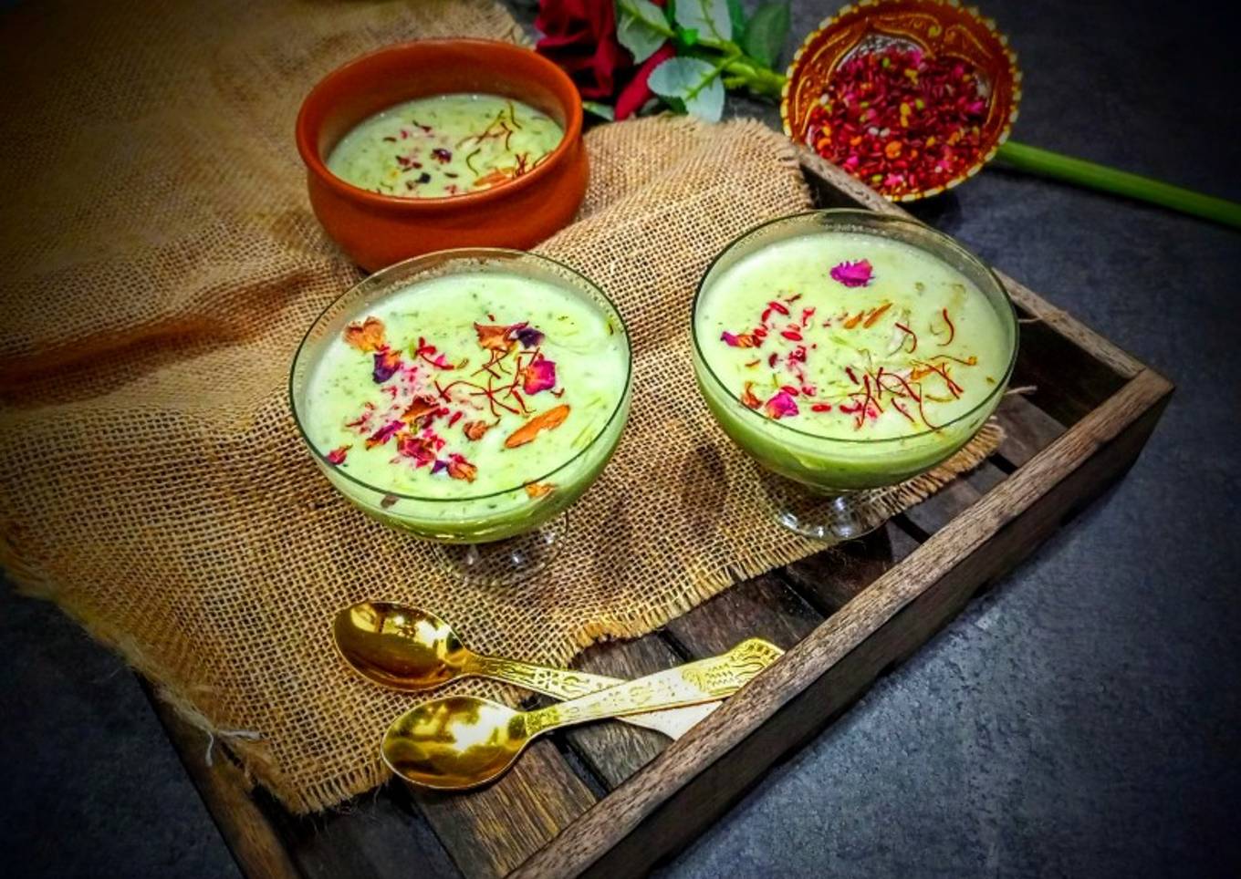 Paan gulkand seviyan