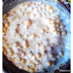 A picture of Boondi raita.