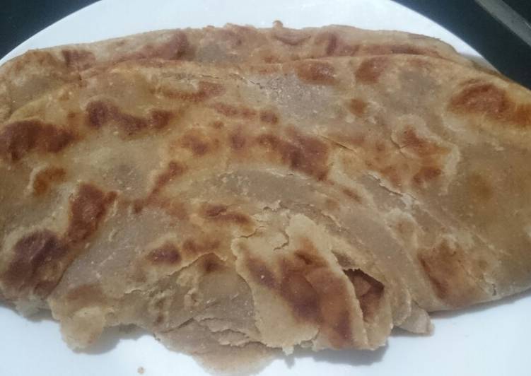 Soft layered brown chapatis