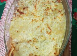 Una foto de Crepes rellenos con crema de jojoto