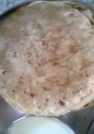 A picture of Onion stuffed parantha.