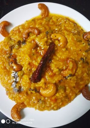 A picture of Bisi bele bath.