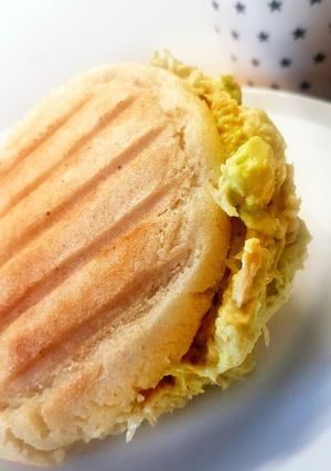Una foto de Reina Pepiada, la arepa predilecta de Venezuela 🇻🇪