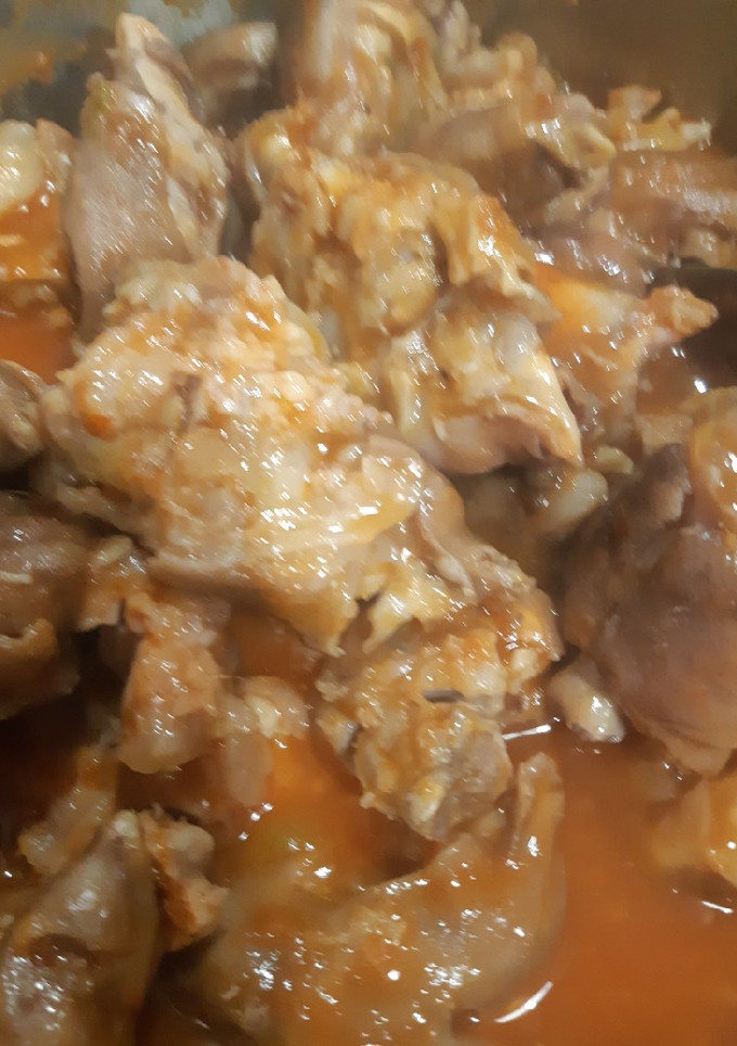 Una foto de Manitas de cerdo en salsa picante