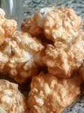 Merengues con Frutos secos y Fruta Escarchada