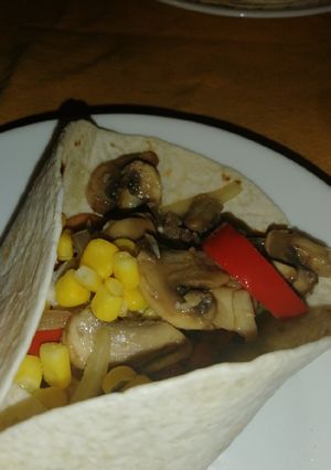 Una foto de Rellenos variados para tacos (pollo, carne molida, vegetales, salchichas)