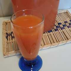 Una foto de Zumo de papaya con zanahoria y kiwi