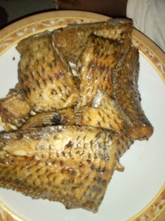 A picture of Fried fish.
