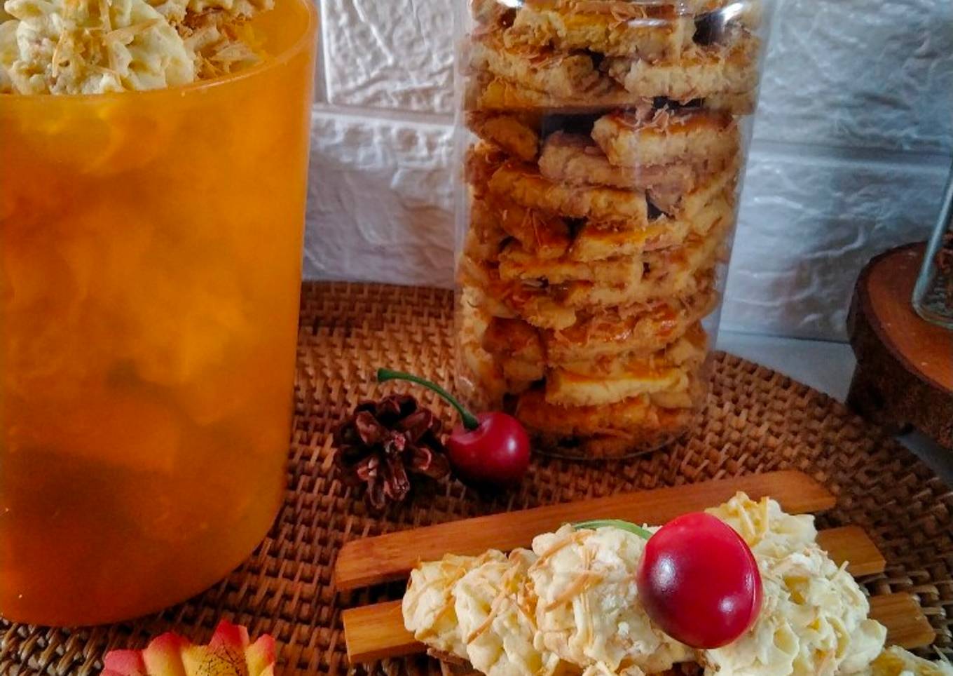 Kue sagu keju