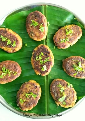 A picture of MORI VADE (Indian Dog Shark Cutlets).