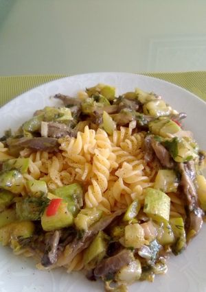 O poză a rețetei Paste cu legume.