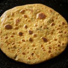 A picture of Gobhi Paratha.