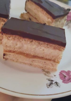 Mindenmentes Mézes krémes recept fotója