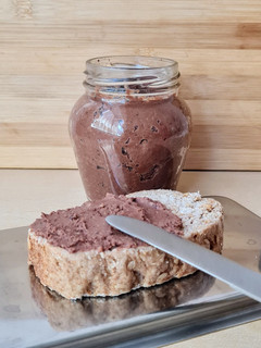 Una foto de Crema de chocolate saludable sin azúcar agregado ni edulcorante, con garbanzos 🍫
