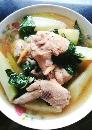 A picture of Chicken Tinola.