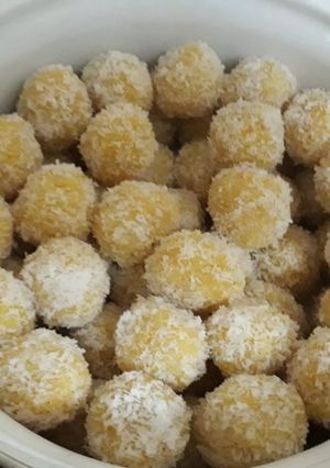 A picture of Coconut seffron laddo.