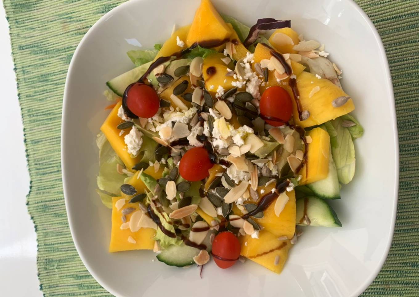 Mango, Feta and seeds salad