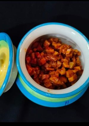 A picture of Instant mango pickle.