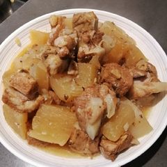 A picture of Radish Pork Ribs Stew.