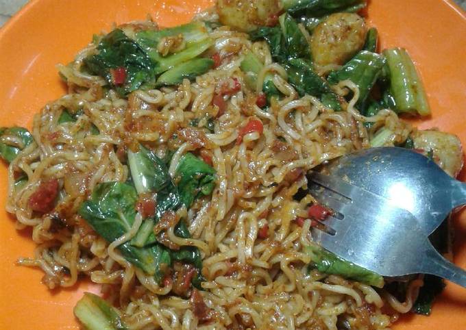 Langkah Mudah untuk Menyiapkan Samyang KW (Mie Kuah Digoreng Pedass), Bisa Manjain Lidah