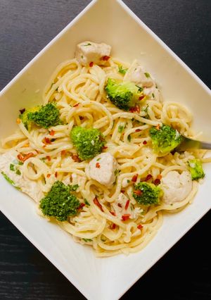 A picture of Creamy chicken spaghetti.