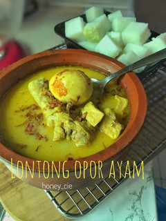 Foto resep Lontong Opor Ayam
