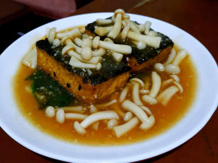 Cara Gampang Membuat Spinach Tofu with Mushroom Gravy yang Enak