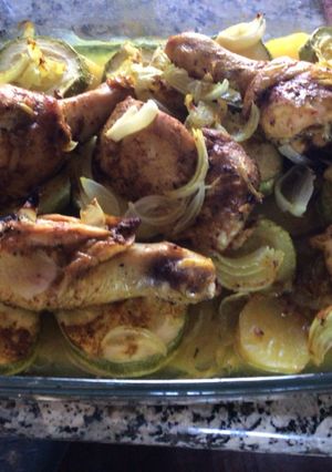 Una foto de Pollo al limón con vegetales