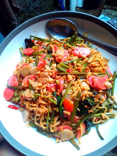 Foto resep Mie goreng Indomie kangkung..