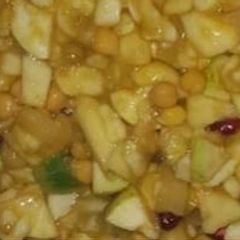 A picture of Chana fruit chat.