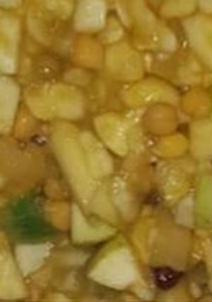 A picture of Chana fruit chat.