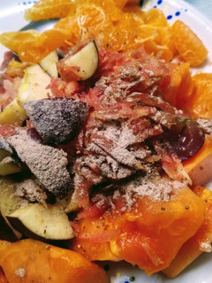 फ्रूट चाट (Fruit chaat recipe in Hindi) रेसिपी मुख्य फोटो