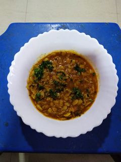 मोड आलेल्या वालाची स्पेशल भाजी रेसिपी चे मुख्य फोटो 