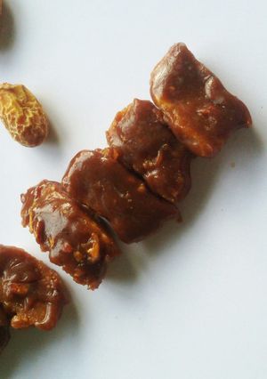 A picture of Dry dates kaju chocolate.