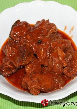 A picture of Beef in tomato sauce from Smyrna.