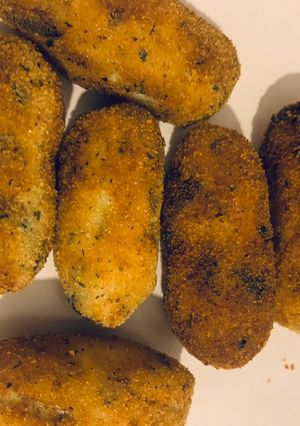 Una foto de Croquetas de pollo y champiñones