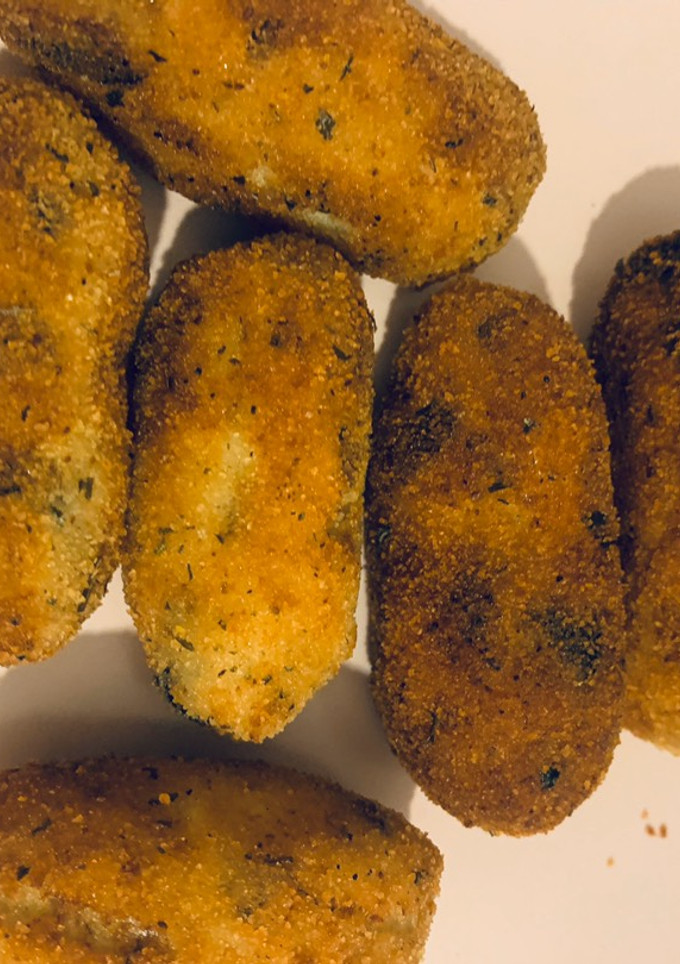 Una foto de Croquetas de pollo y champiñones