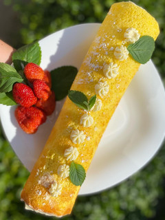 Фото Бісквітний рулет з полуницею 🍓.