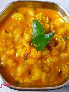 तुरई की सब्जी(Turai ki sabzi recipe in Hindi) रेसिपी मुख्य फोटो
