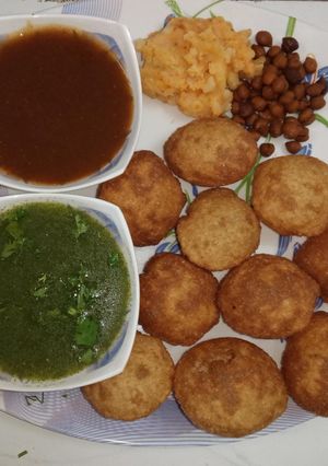 ખજૂર આંબલી નું પાણી (Dates Tamarind Pani Recipe In Gujarati) રેસીપી મુખ્ય ફોટો