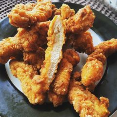 A picture of Crispy Chicken Fingers.