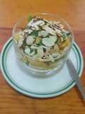 Copa de piña con yogurt