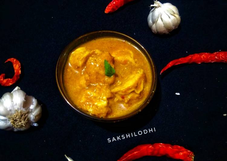 Recipe of Any-night-of-the-week Soya chaap Curry
