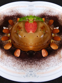 કોફી પુડીંગ (Coffee Pudding Recipe In Gujarati) રેસીપી મુખ્ય ફોટો