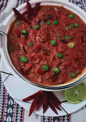 बीटरूट कोरमा (beetroot korma recipe in Hindi) रेसिपी मुख्य फोटो