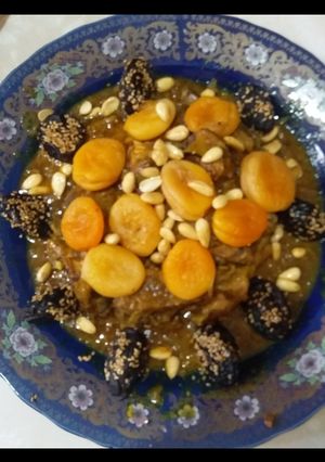 صورة لوصفة مرقة باللحم والبرقوق 😍