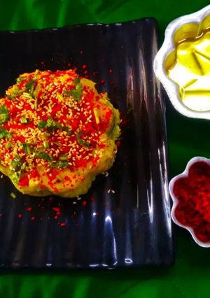 A picture of Surti Khichu.