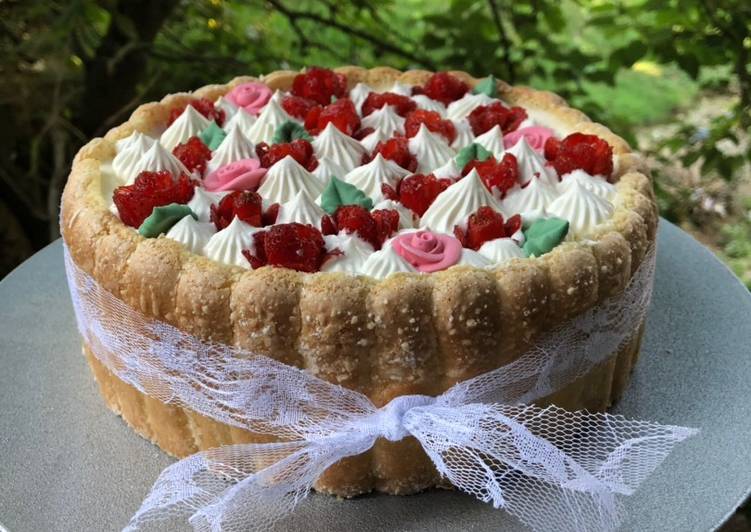 Charlotte aux fraises đ