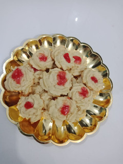 A picture of Butter cookies.